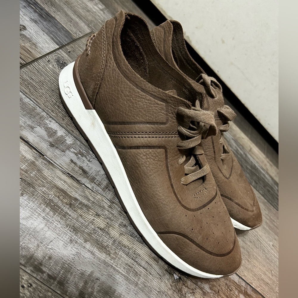 UGG Adaleen Caribou brown Leather Sneakers